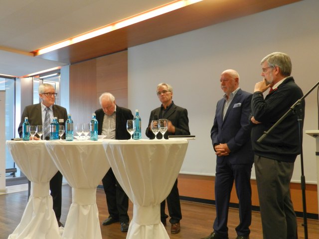 2016-10-27-Kolloquium Podiumsrunde mit MD Prof. Alois Wierlacher Prof. Burkhard Liebsch Klaus Michael Schindlmeier Prof. Guido Fuchs